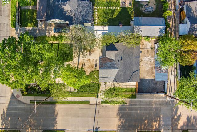 1101 Melbourne Avenue, Dallas, TX 75224