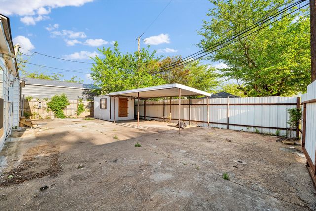 1101 Melbourne Avenue, Dallas, TX 75224