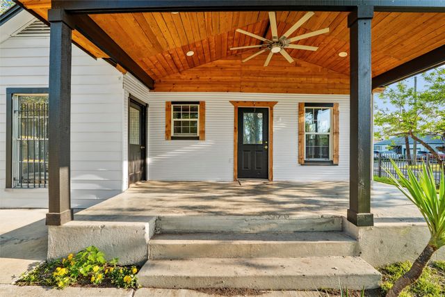 1101 Melbourne Avenue, Dallas, TX 75224