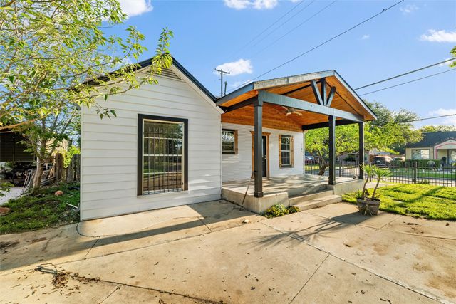 1101 Melbourne Avenue, Dallas, TX 75224