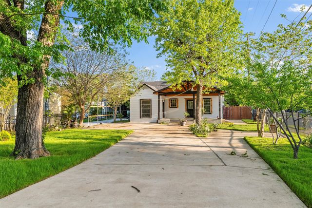 1101 Melbourne Avenue, Dallas, TX 75224