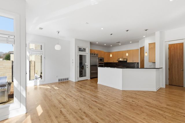 837 HARBOR ISLE CIR E, Memphis, TN 38103