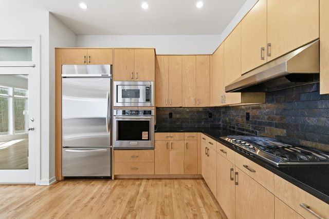 837 HARBOR ISLE CIR E, Memphis, TN 38103