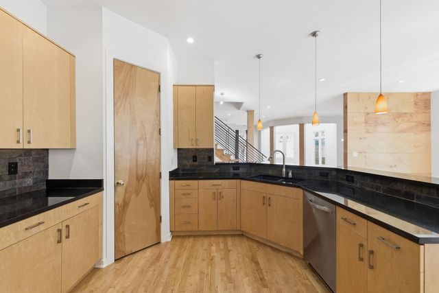 837 HARBOR ISLE CIR E, Memphis, TN 38103