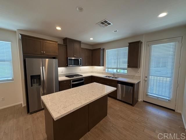 2327 Verano Way, Vista, CA 92081