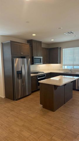 2327 Verano Way, Vista, CA 92081