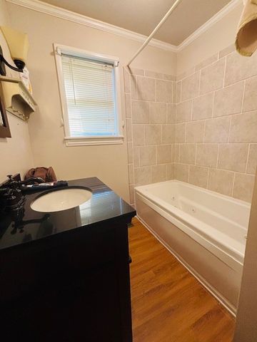 2802 Honeysuckle Lane, Russellville, AR 72801