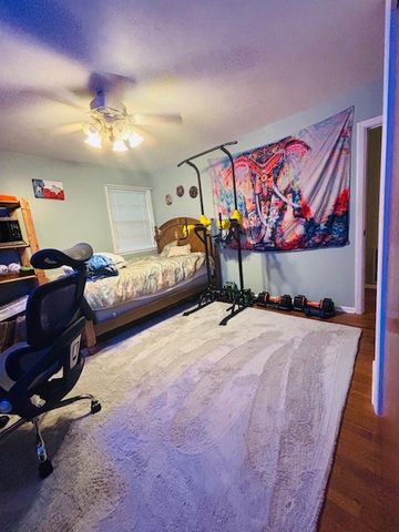 2802 Honeysuckle Lane, Russellville, AR 72801