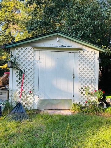 2802 Honeysuckle Lane, Russellville, AR 72801