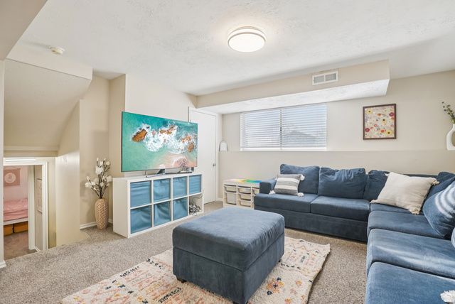 9571 S DAVID ST, Sandy, UT 84070