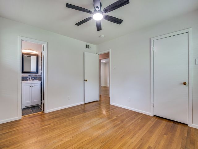 2315 Inadale Avenue, Dallas, TX 75228