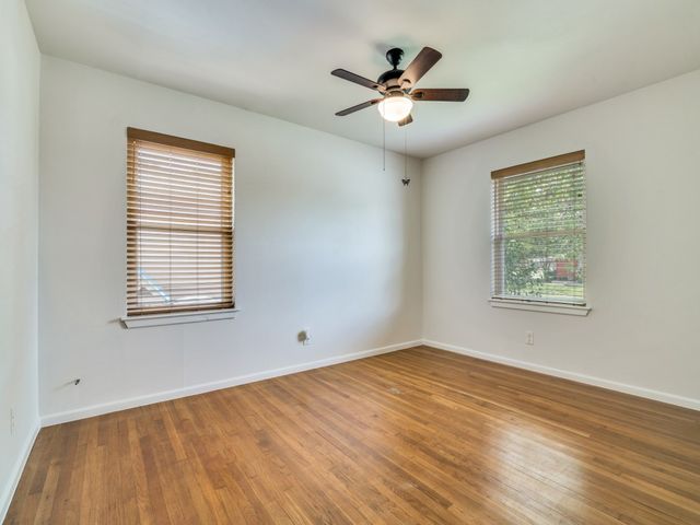 2315 Inadale Avenue, Dallas, TX 75228