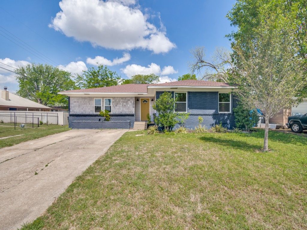 2315 Inadale Avenue, Dallas, TX 75228