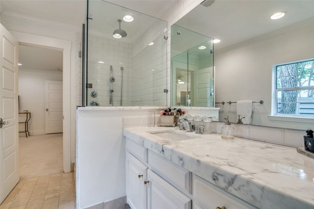 5947 Goodwin Avenue, Dallas, TX 75206