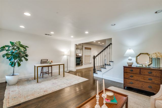 5947 Goodwin Avenue, Dallas, TX 75206