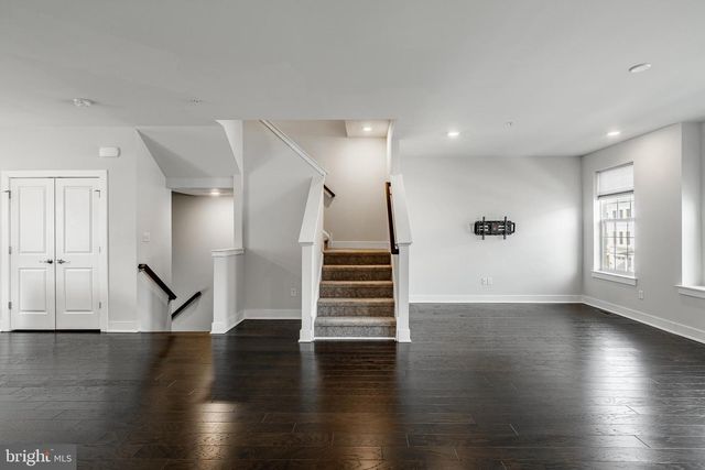 226 RED LEAF LN, Exton, PA 19341