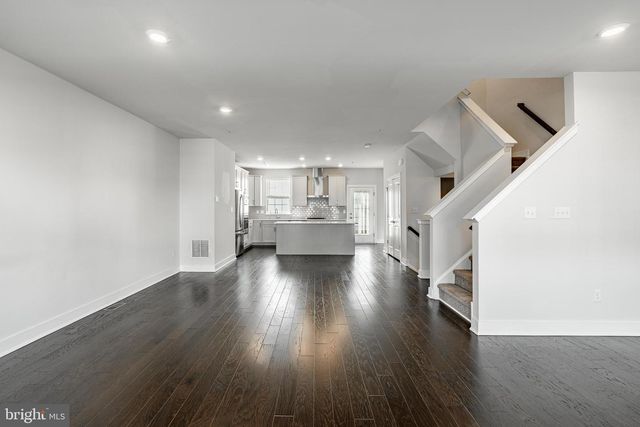 226 RED LEAF LN, Exton, PA 19341