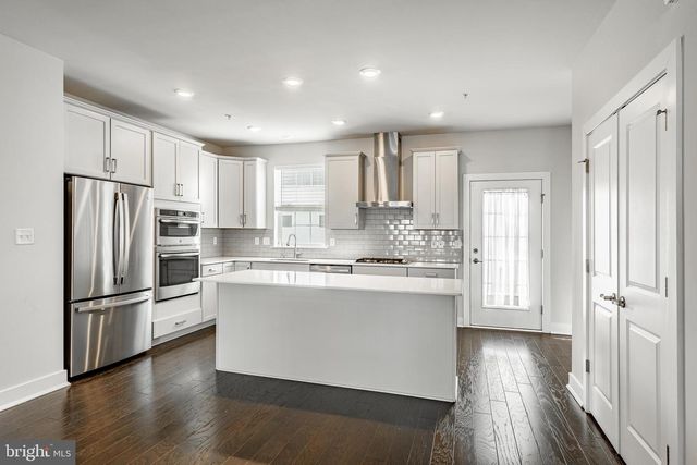 226 RED LEAF LN, Exton, PA 19341