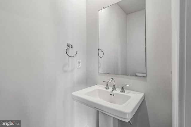 226 RED LEAF LN, Exton, PA 19341