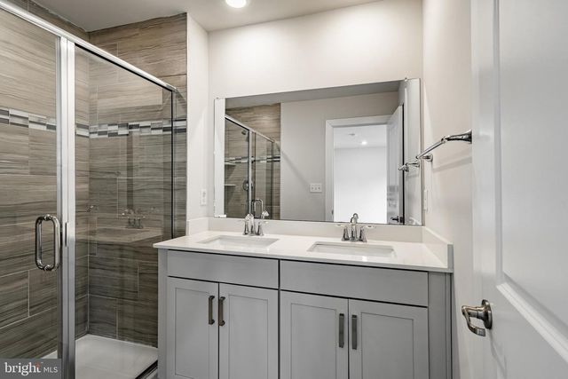 226 RED LEAF LN, Exton, PA 19341