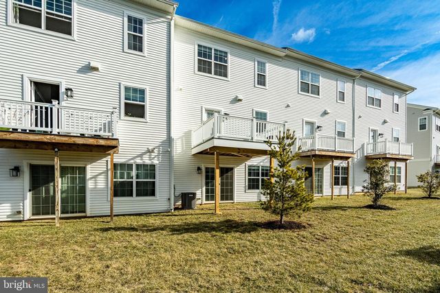 226 RED LEAF LN, Exton, PA 19341