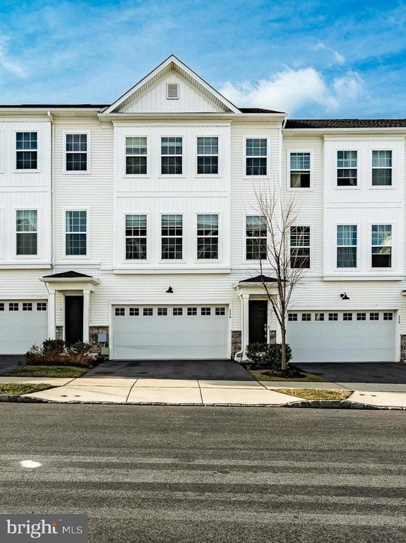 226 RED LEAF LN, Exton, PA 19341