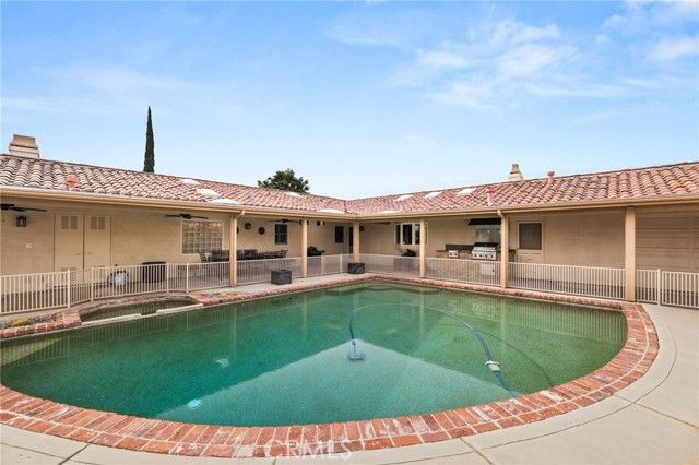 30587 Los Altos, Redlands, CA 92373