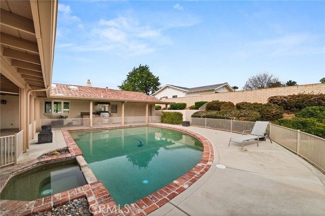 30587 Los Altos, Redlands, CA 92373