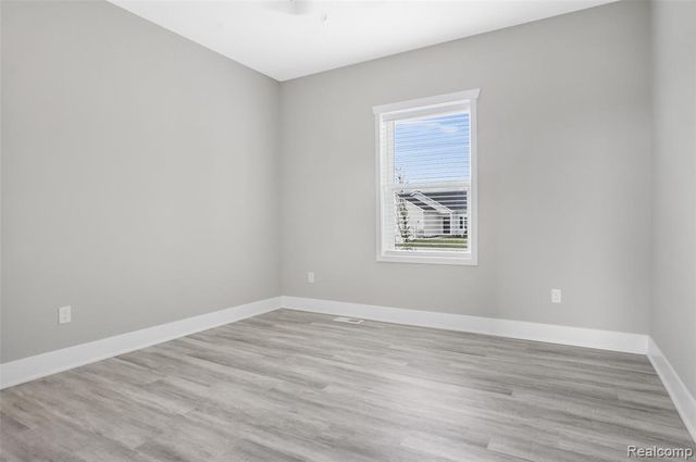 2255 Gilder Drive, Howell, MI 48843