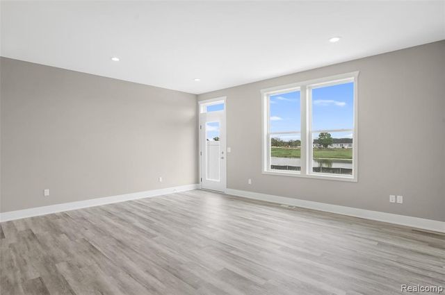 2255 Gilder Drive, Howell, MI 48843