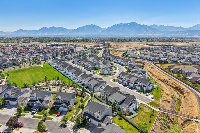 5481 W TURRET ARCH LN, Herriman, UT 84096