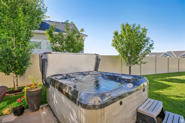 5481 W TURRET ARCH LN, Herriman, UT 84096