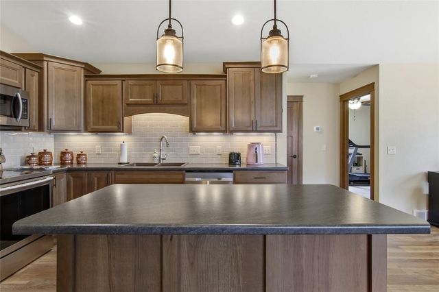 5592 Green Park Drive, Eau Claire, WI 54703