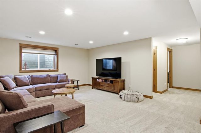5592 Green Park Drive, Eau Claire, WI 54703