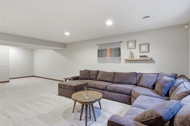 5592 Green Park Drive, Eau Claire, WI 54703