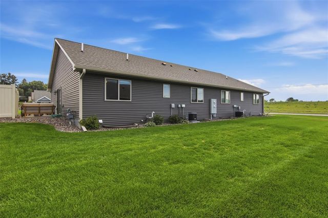 5592 Green Park Drive, Eau Claire, WI 54703