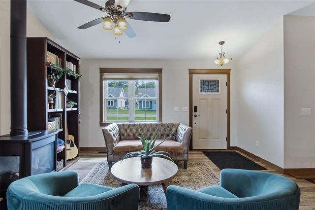 5592 Green Park Drive, Eau Claire, WI 54703