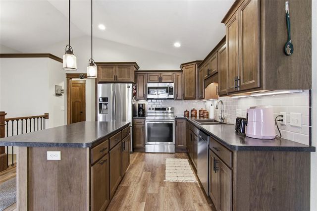 5592 Green Park Drive, Eau Claire, WI 54703