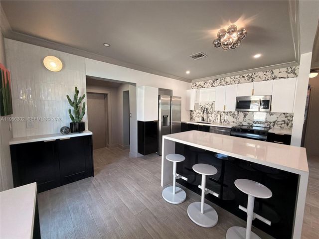 1532 N Andrews Ave, Fort Lauderdale, FL 33311