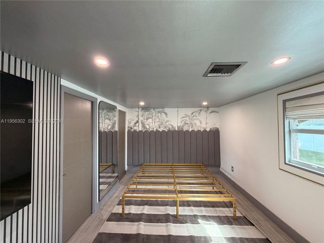 1532 N Andrews Ave, Fort Lauderdale, FL 33311