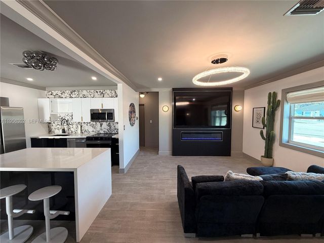 1532 N Andrews Ave, Fort Lauderdale, FL 33311