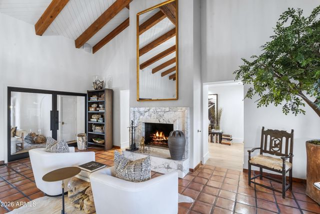 8119 E FOOTHILLS Drive, Scottsdale, AZ 85255