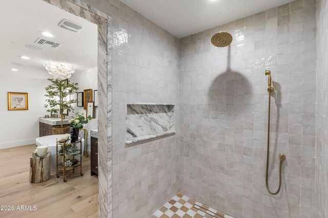 8119 E FOOTHILLS Drive, Scottsdale, AZ 85255