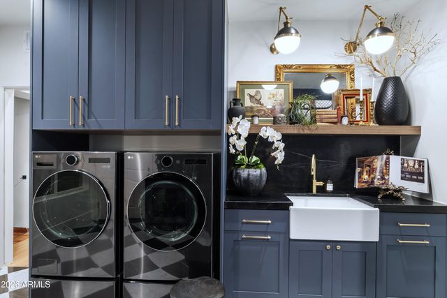 8119 E FOOTHILLS Drive, Scottsdale, AZ 85255