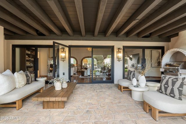 8119 E FOOTHILLS Drive, Scottsdale, AZ 85255