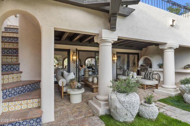 8119 E FOOTHILLS Drive, Scottsdale, AZ 85255