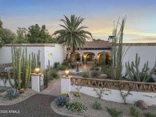 8119 E FOOTHILLS Drive, Scottsdale, AZ 85255