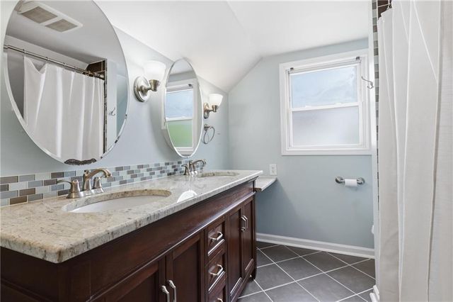5413 SYCAMORE Drive, Roeland Park, KS 66205