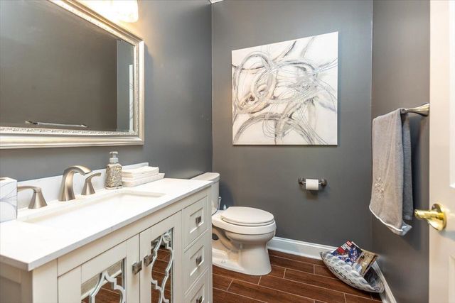 2400 HALLE PKY, Collierville, TN 38017