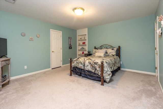 2400 HALLE PKY, Collierville, TN 38017